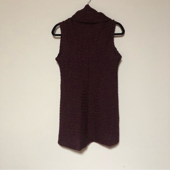 ALBINA’AS Peruvian Alpaca Circle Vest in Burgundy OS - Picture 6 of 8